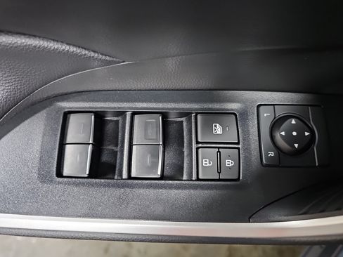 Used 2023 Toyota RAV4 XLE w/ Convenience Package FWD image 29