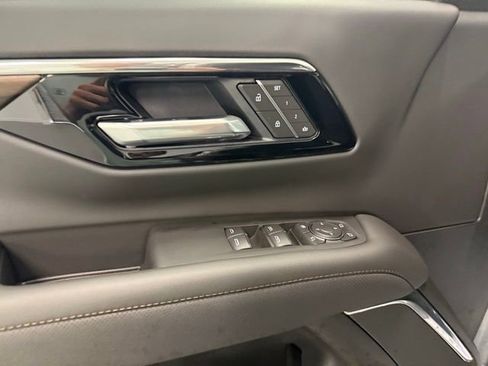 New 2026 Chevrolet Tahoe High Country image 15