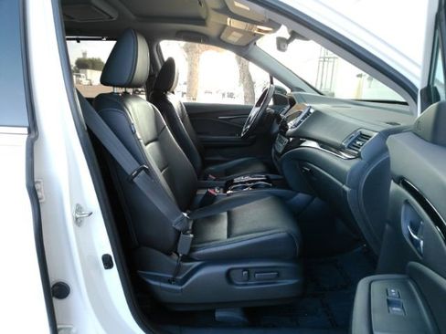 Used 2021 Honda Pilot Touring image 23