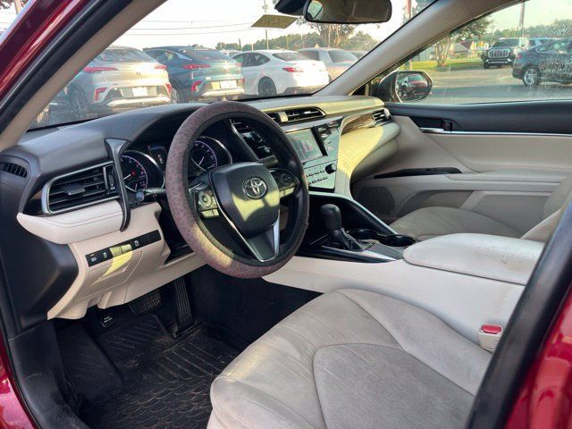 Used 2019 Toyota Camry LE FWD image 6