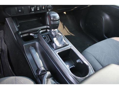 Used 2019 Toyota Tacoma TRD Off-Road image 27