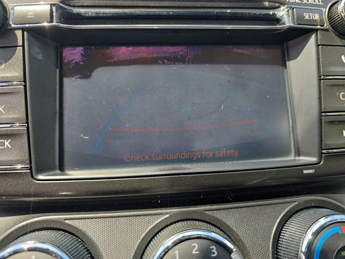 Used 2013 Toyota RAV4 LE FWD image 23