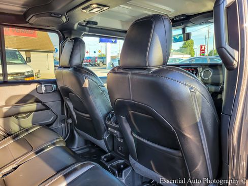 Used 2021 Jeep Gladiator Overland w/ Popular Equipment Package image 30