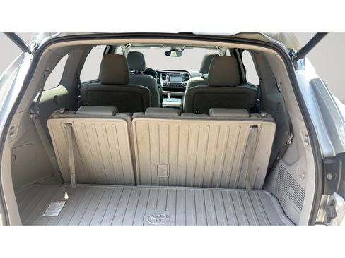 Used 2019 Toyota Highlander Limited Platinum AWD/4WD image 21