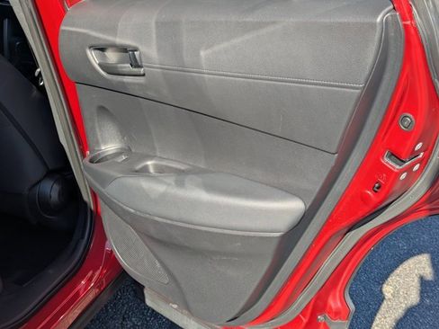 Used 2024 Toyota Corolla Cross LE w/ Moonroof Package image 15