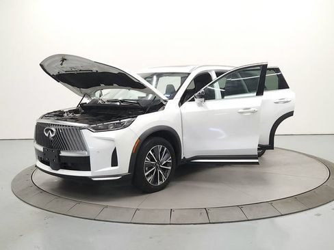 Used 2026 INFINITI QX60 Luxe FWD image 12