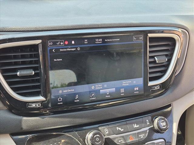 Used 2021 Chrysler Pacifica Touring-L FWD image 12