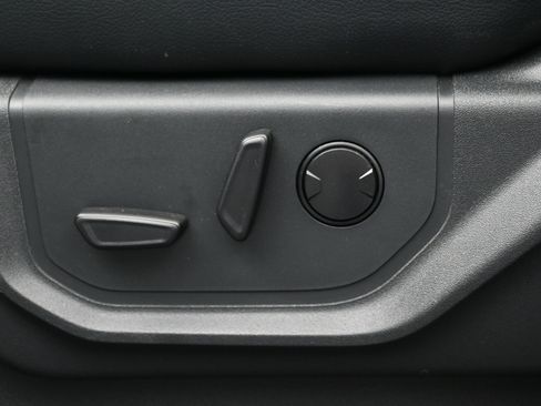 Used 2022 Ford F250 Lariat w/ Tremor Off-Road Package image 9