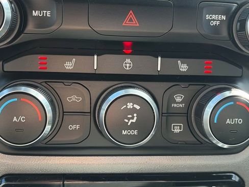 Used 2021 RAM 1500 Big Horn AWD/4WD image 43