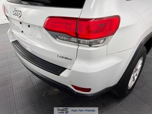 Used 2018 Jeep Grand Cherokee Laredo image 13