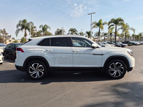 Used 2022 Volkswagen Atlas Cross Sport SEL AWD/4WD image 11
