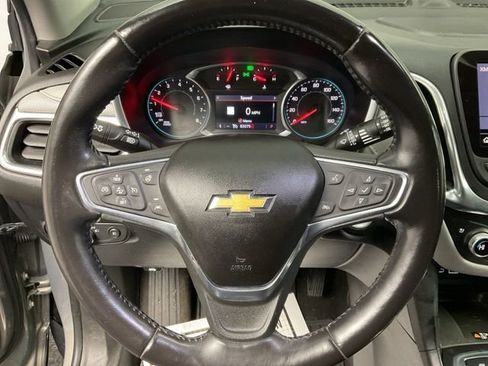 Used 2019 Chevrolet Equinox Premier image 16