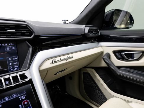Used 2019 Lamborghini Urus image 41
