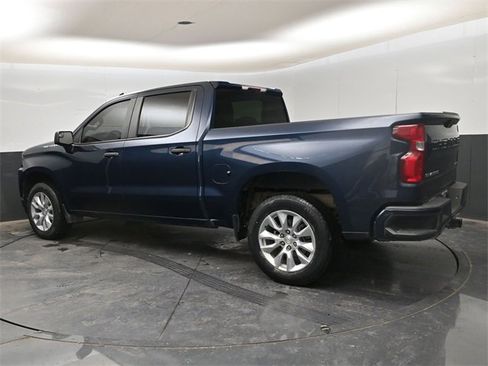Used 2020 Chevrolet Silverado 1500 Custom w/ Custom Value Package image 6