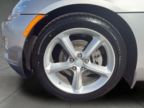 Used 2009 Saturn Sky RWD image 23