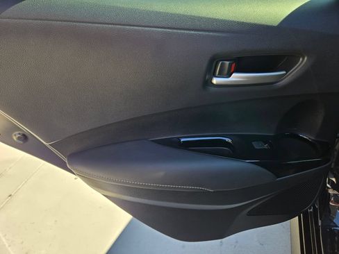 Used 2021 Toyota Corolla SE w/ Carpet Mat Package (TMS) FWD image 27