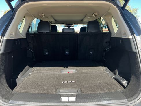 Used 2021 Nissan Rogue SL image 26