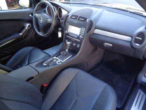 Used 2008 Mercedes-Benz SLK 350 image 6
