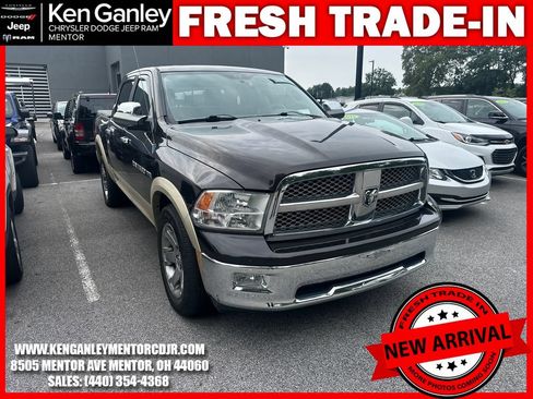 Used 2011 RAM 1500 Laramie AWD/4WD image 2