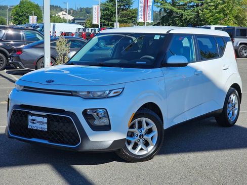 Used 2020 Kia Soul S FWD image 1