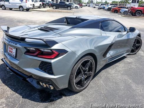 Used 2024 Chevrolet Corvette Stingray Premium Conv w/ Z51 Performance Package RWD image 9