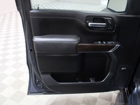 Used 2020 GMC Sierra 1500 SLT w/ SLT Premium Plus Package AWD/4WD image 18