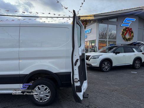 Used 2023 Ford Transit 250 Low Roof w/ Exterior Upgrade Package image 17