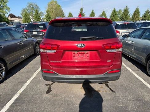 Used 2016 Kia Sorento AWD w/ LX Convenience Package image 4