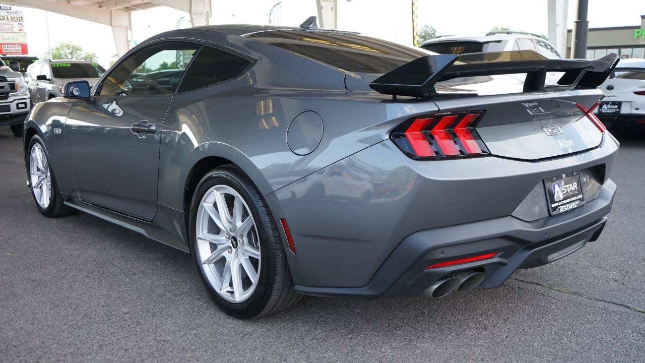 Used 2025 Ford Mustang GT Premium RWD image 5