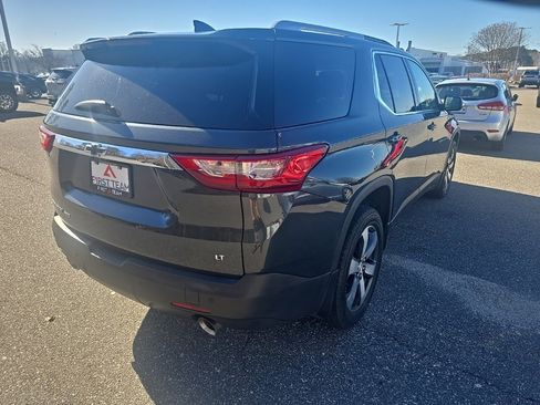 Used 2018 Chevrolet Traverse LT image 5