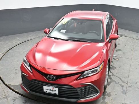 Used 2023 Toyota Camry LE image 19