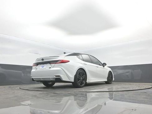 Used 2025 Toyota Camry XSE w/ Premium Plus Package image 39