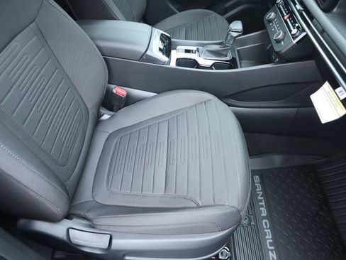 New 2026 Hyundai Santa Cruz SE FWD image 12