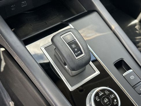 Used 2023 Mitsubishi Outlander ES FWD image 19