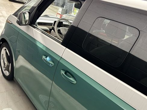 New 2025 Volkswagen ID. Buzz Pro S Plus image 24