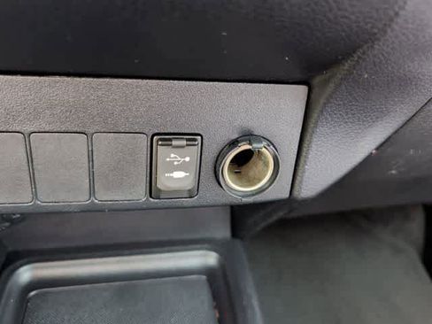 Used 2013 Toyota RAV4 LE image 25