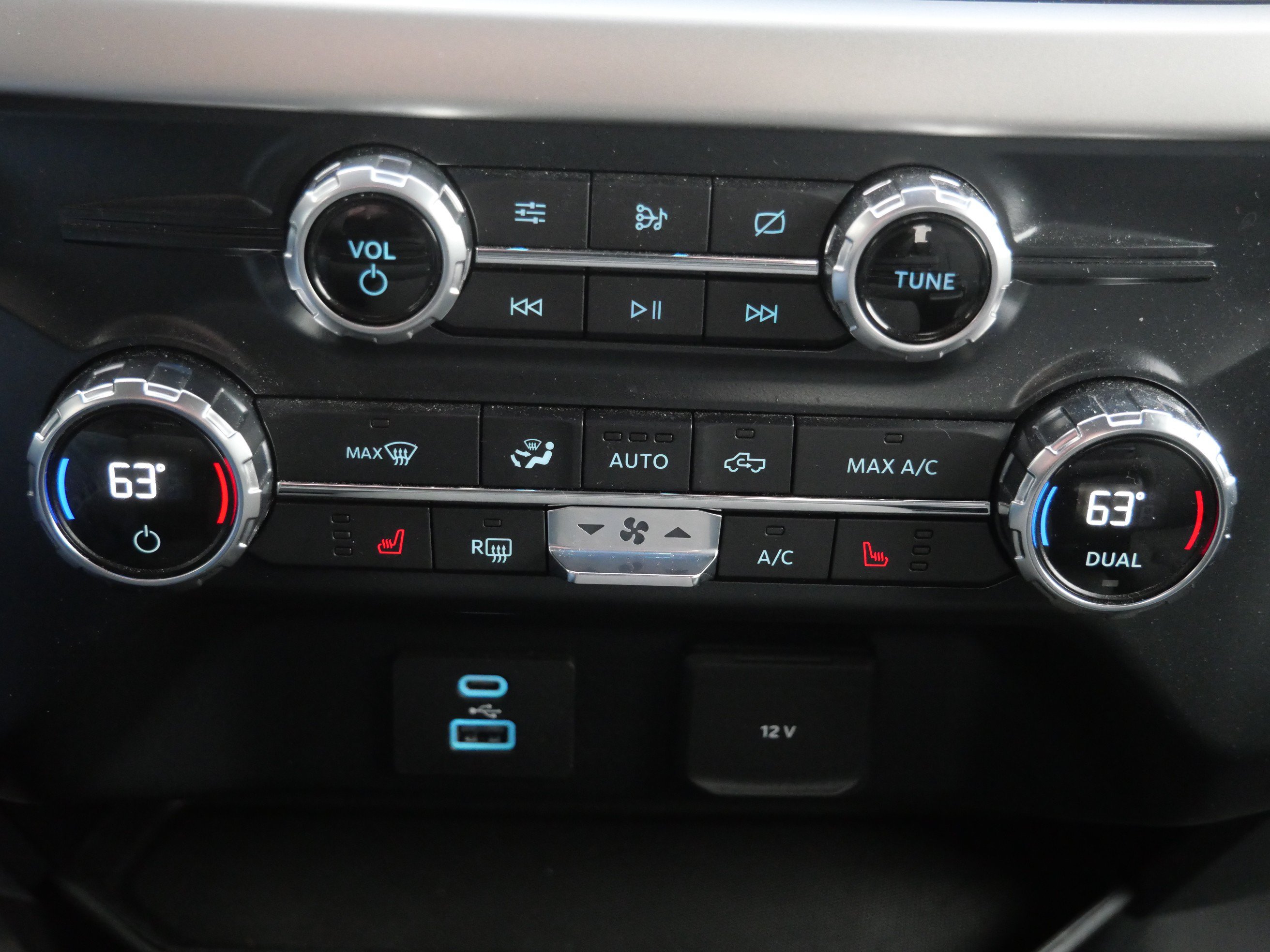 Used 2021 Ford F150 XLT w/ Equipment Group 302A High AWD/4WD image 14