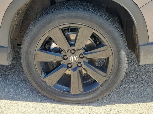 Used 2025 Honda Pilot Black Edition image 12