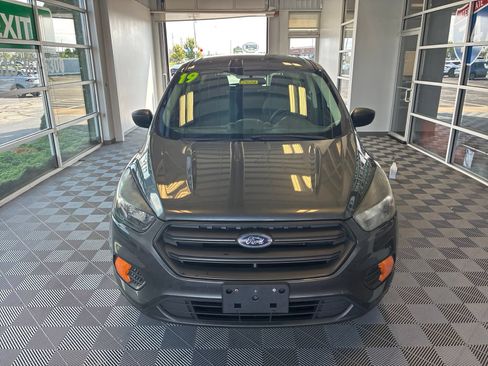 Used 2019 Ford Escape S FWD image 2