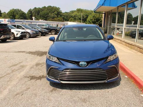 Used 2023 Toyota Camry LE FWD image 2