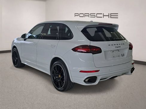 Certified 2018 Porsche Cayenne Platinum Edition AWD/4WD image 3