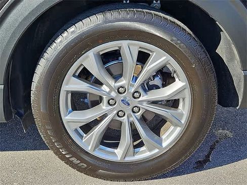 Used 2023 Ford Explorer Limited w/ Equipment Group 301A image 38