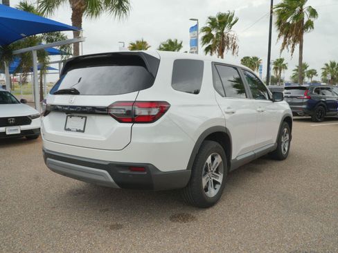 Used 2025 Honda Pilot EX-L image 5