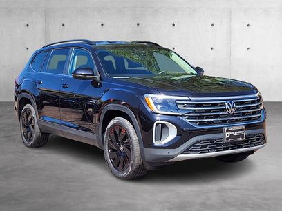 New 2025 Volkswagen Atlas Peak Edition SE