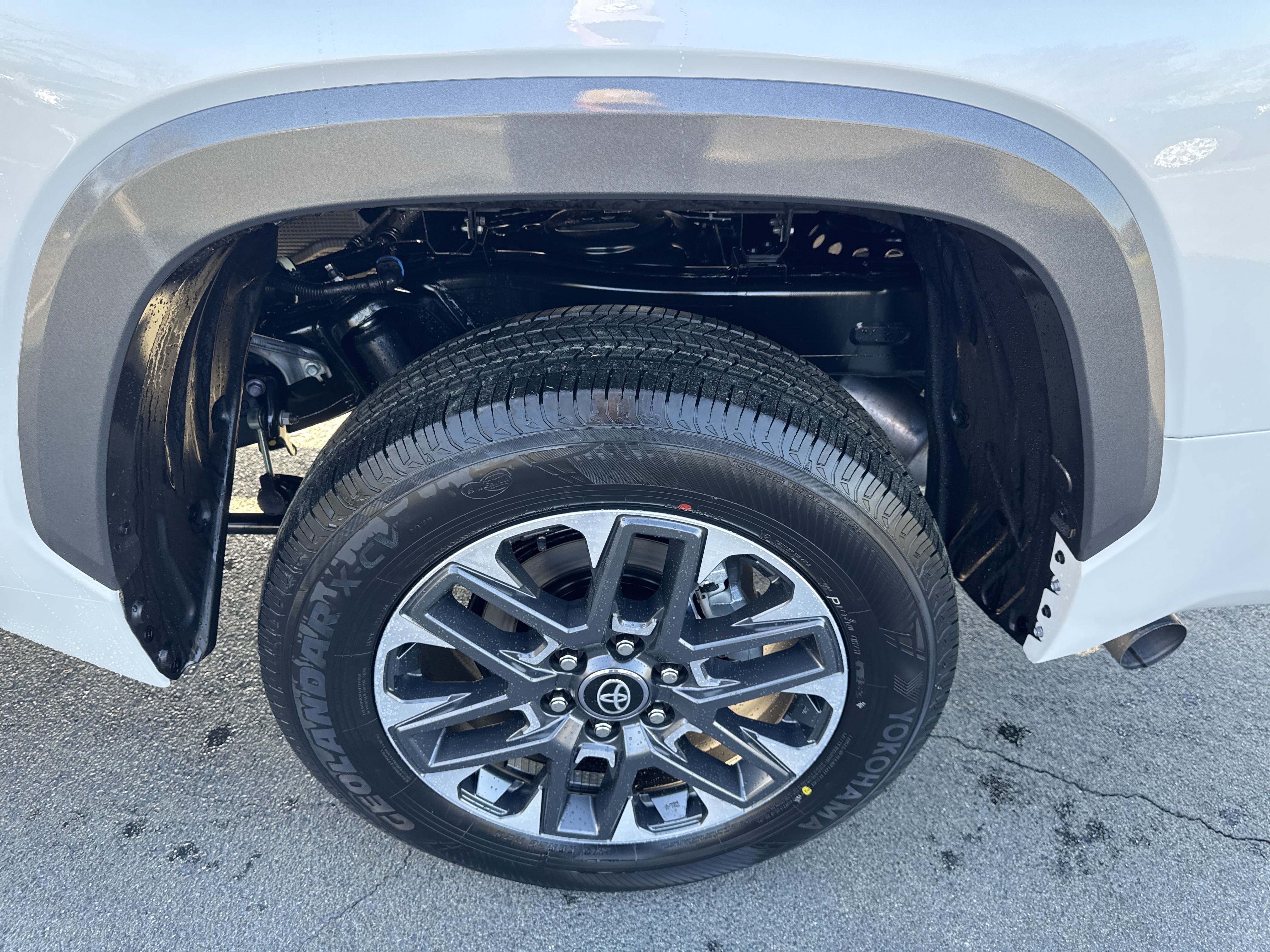 New 2025 Toyota Tundra Limited AWD/4WD image 12