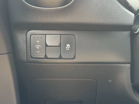 Used 2014 Kia Soul FWD image 38