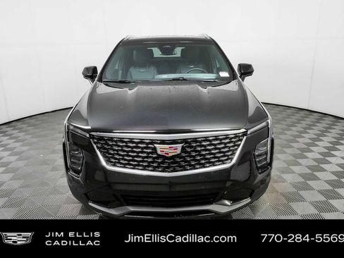Certified 2025 Cadillac XT4 Premium Luxury FWD image 34