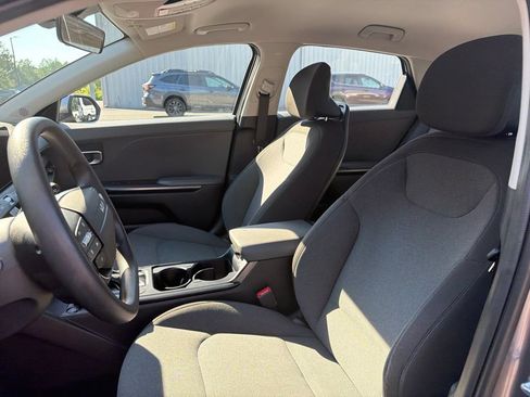 Used 2025 Kia K4 FWD image 24