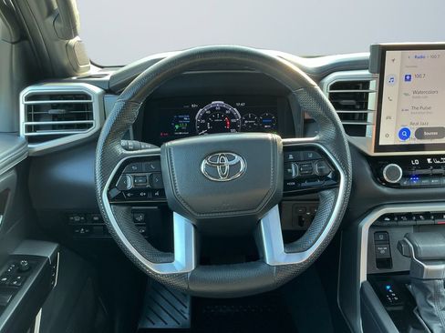 Used 2025 Toyota Sequoia Platinum AWD/4WD image 13