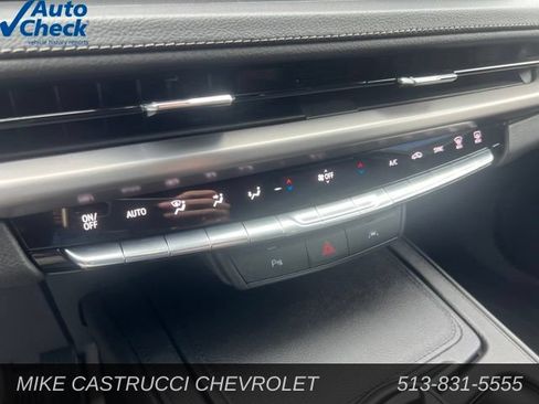 Used 2025 Cadillac XT4 Premium Luxury FWD image 10